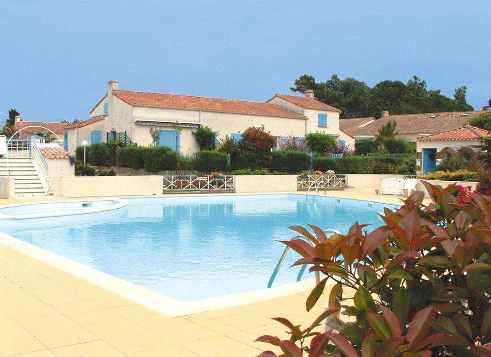 Lagrange Classic Le Clos Des Chenes Hotel Les Mathes Exterior photo